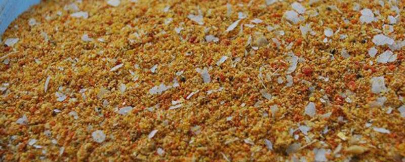 野钓鲫鱼饵料配方