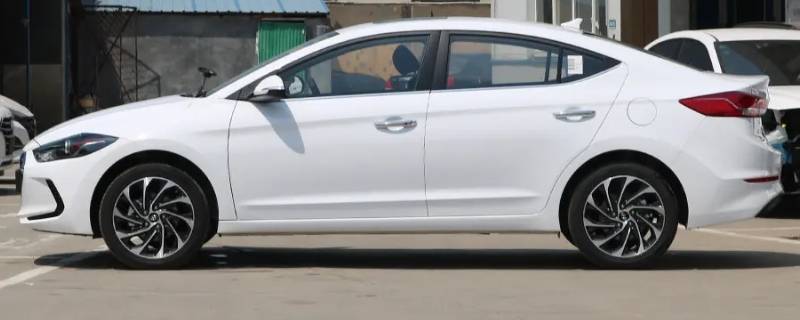 领动使用蓄电池时要注意什么